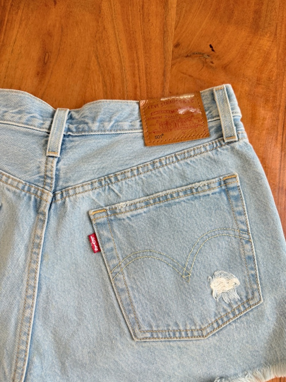 Rare vintage Levi’s Blue Distressed Denim Women’s Shorts size w29 - Picture 8 of 11